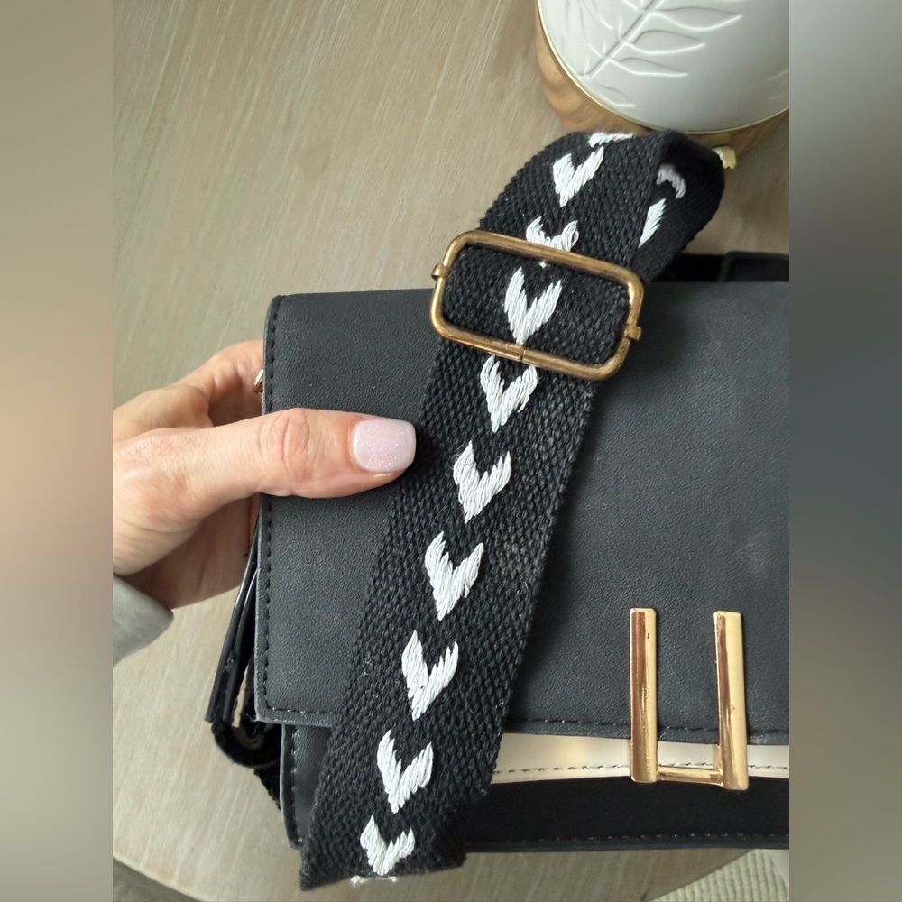 Black and White Crossbody Bag with Gold Accent - Picture 6 of 6